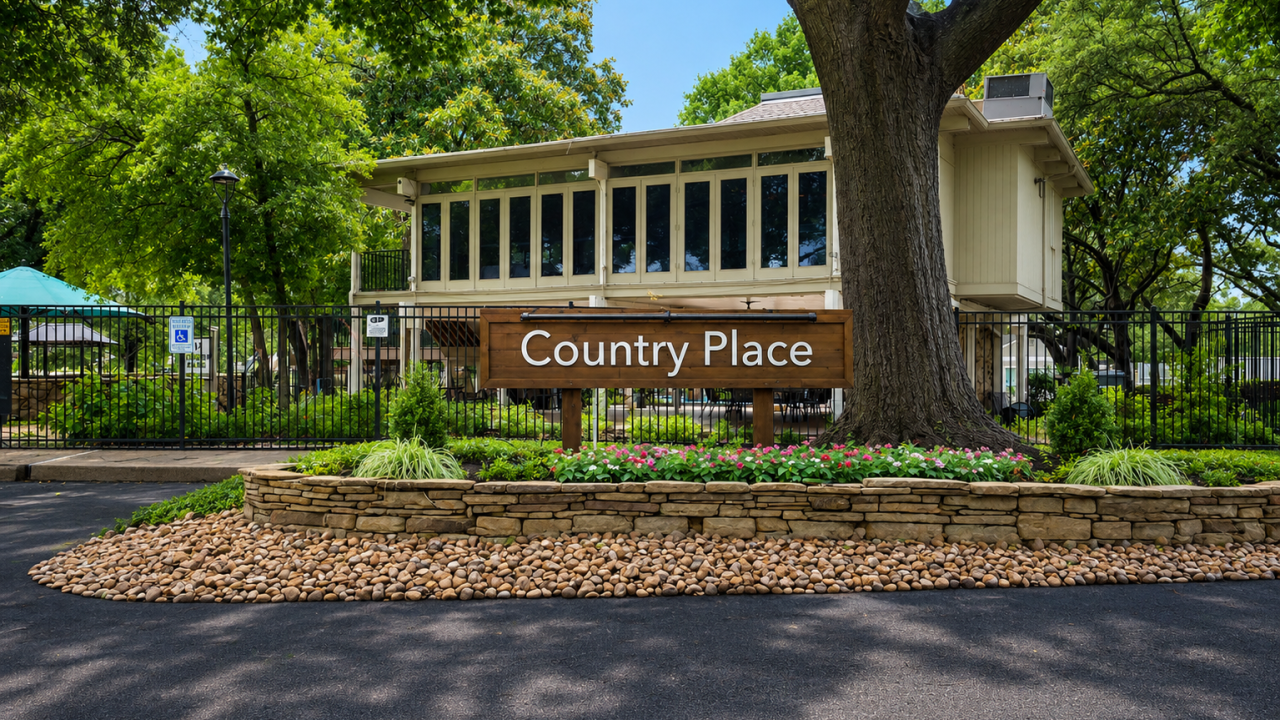Country Place Plano Private Ground
